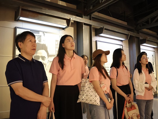 参观兰考县展览馆照片.jpg