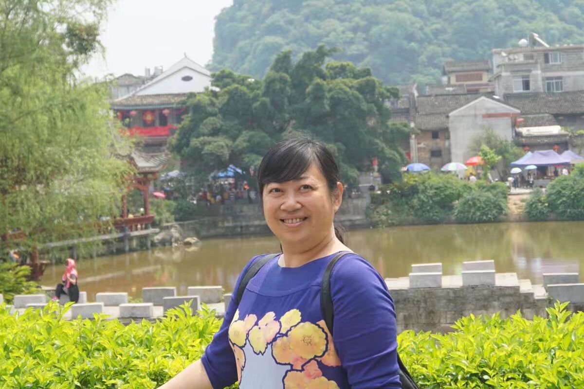 欧倩