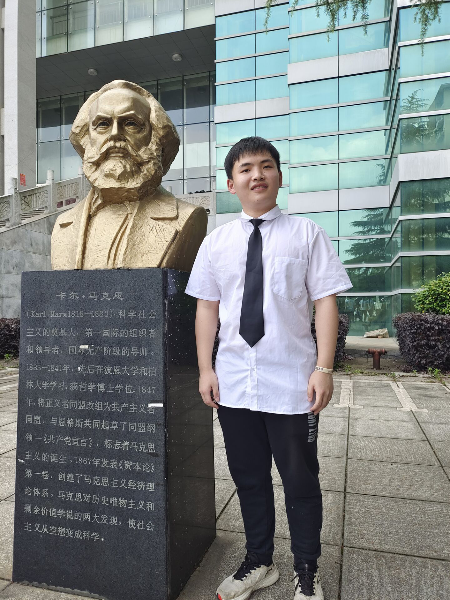 蔡琰.jpg
